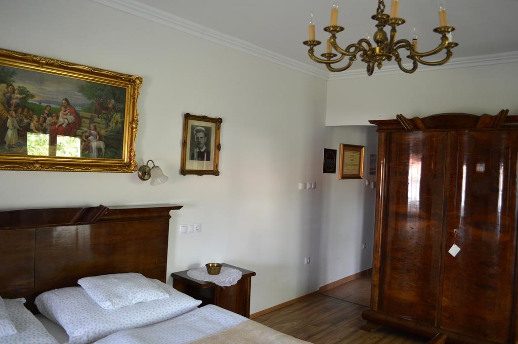 Edvy Malom Fogado Barokk Udvarhaz Pápa Dış mekan fotoğraf